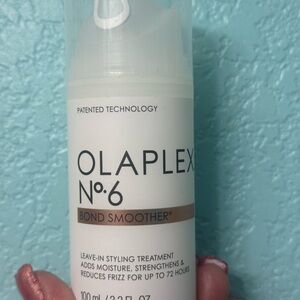 OLAPLEX No.6 Bond Smoother with White and Brown Accents